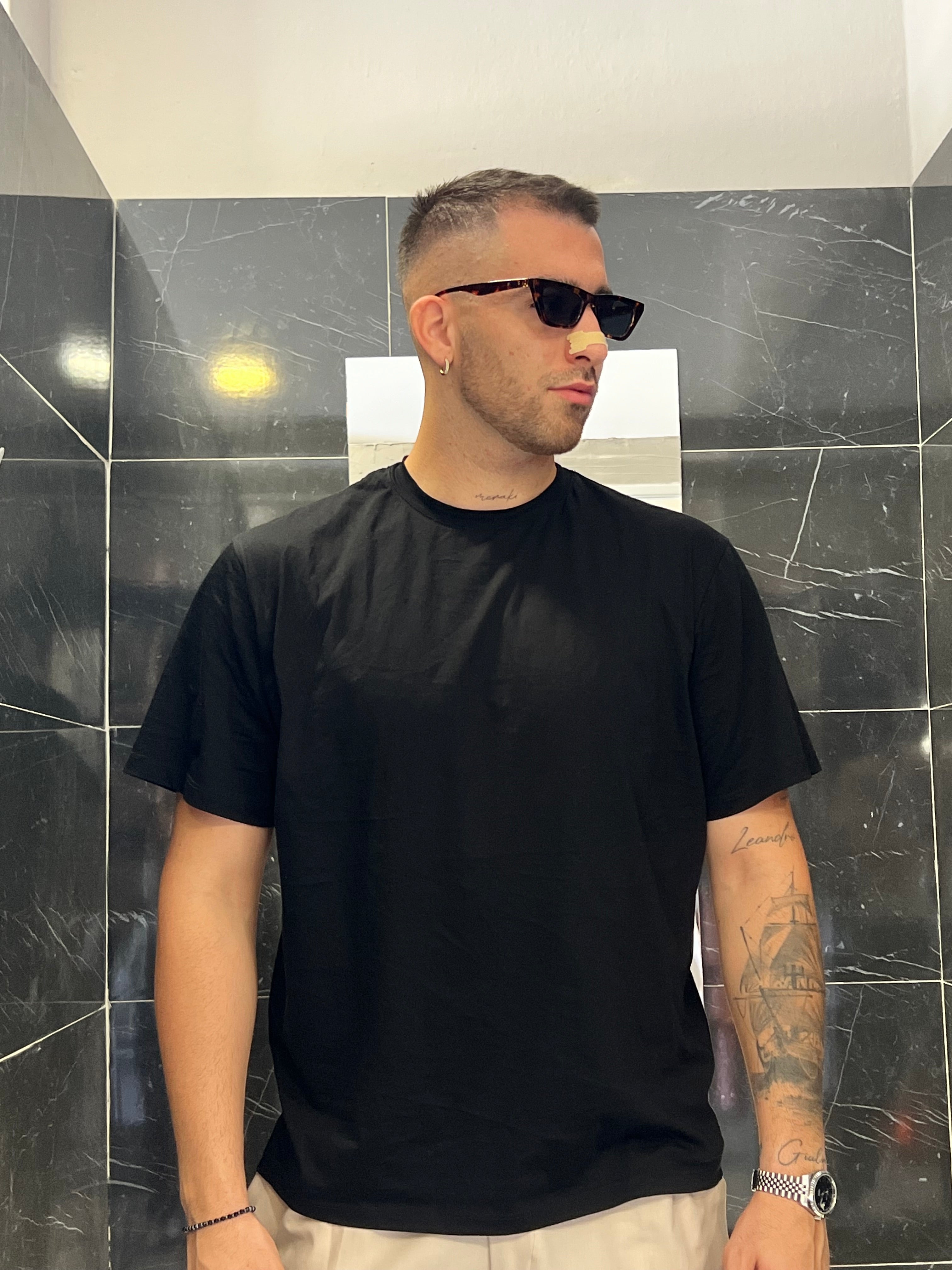 T-shirt •Nero/bianco•